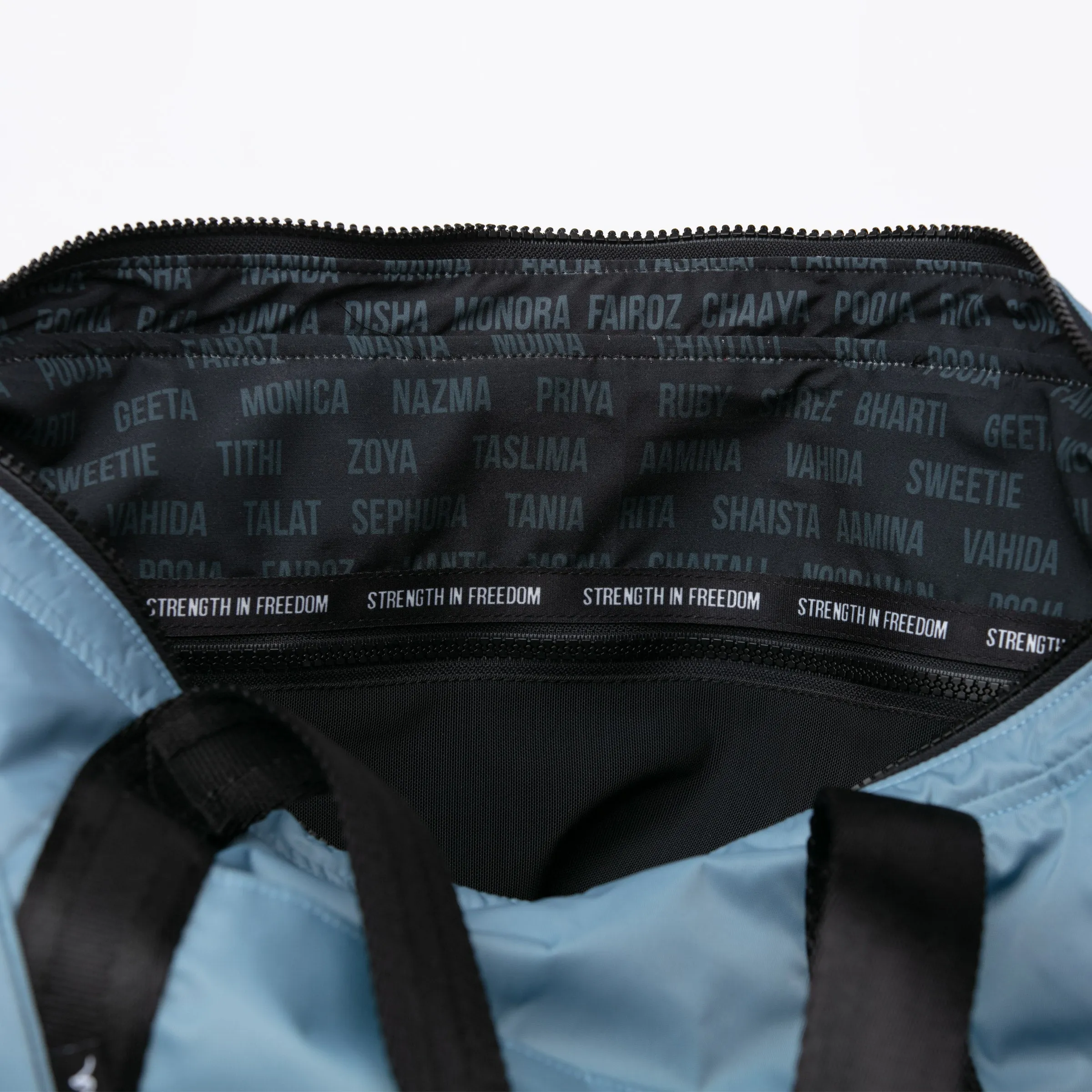 Aruna Duffel