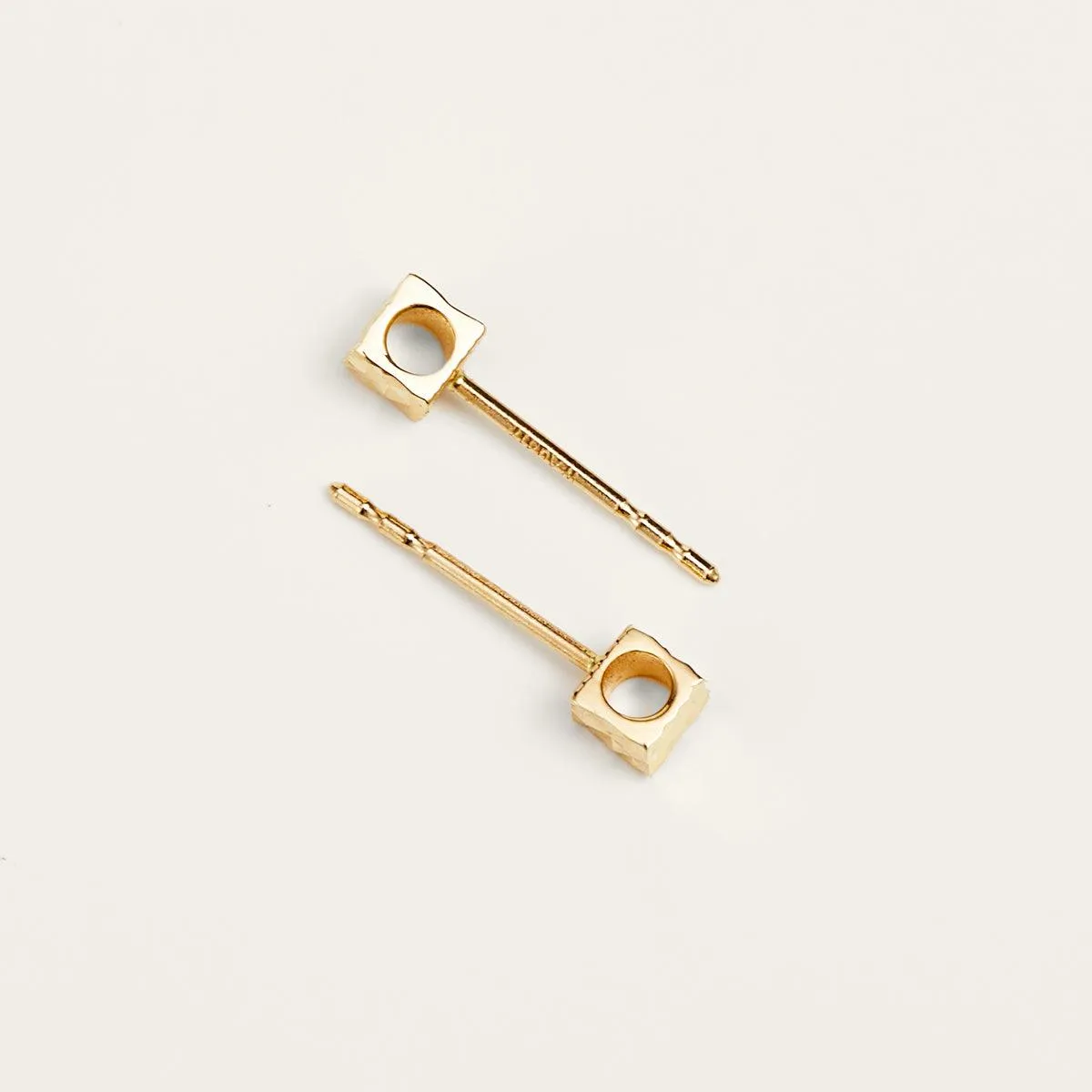 Easy Square Gold Stud Earrings