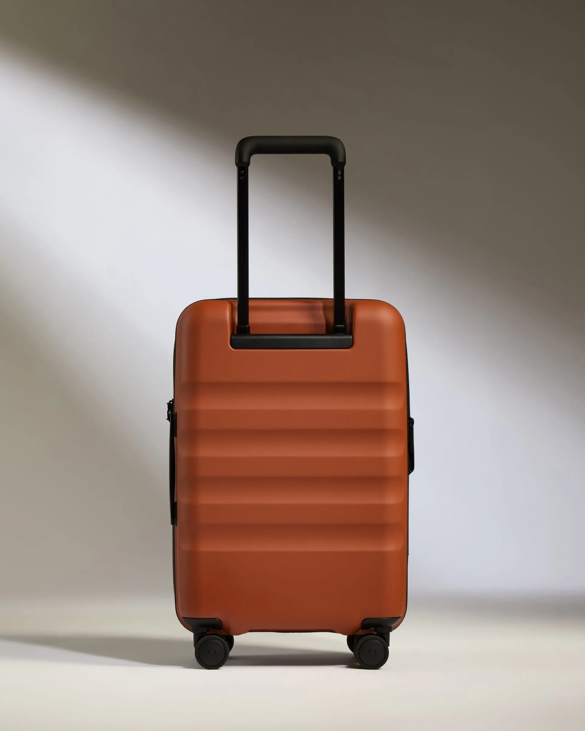 Expandable Cabin Suitcase in Maple Red - Icon Stripe