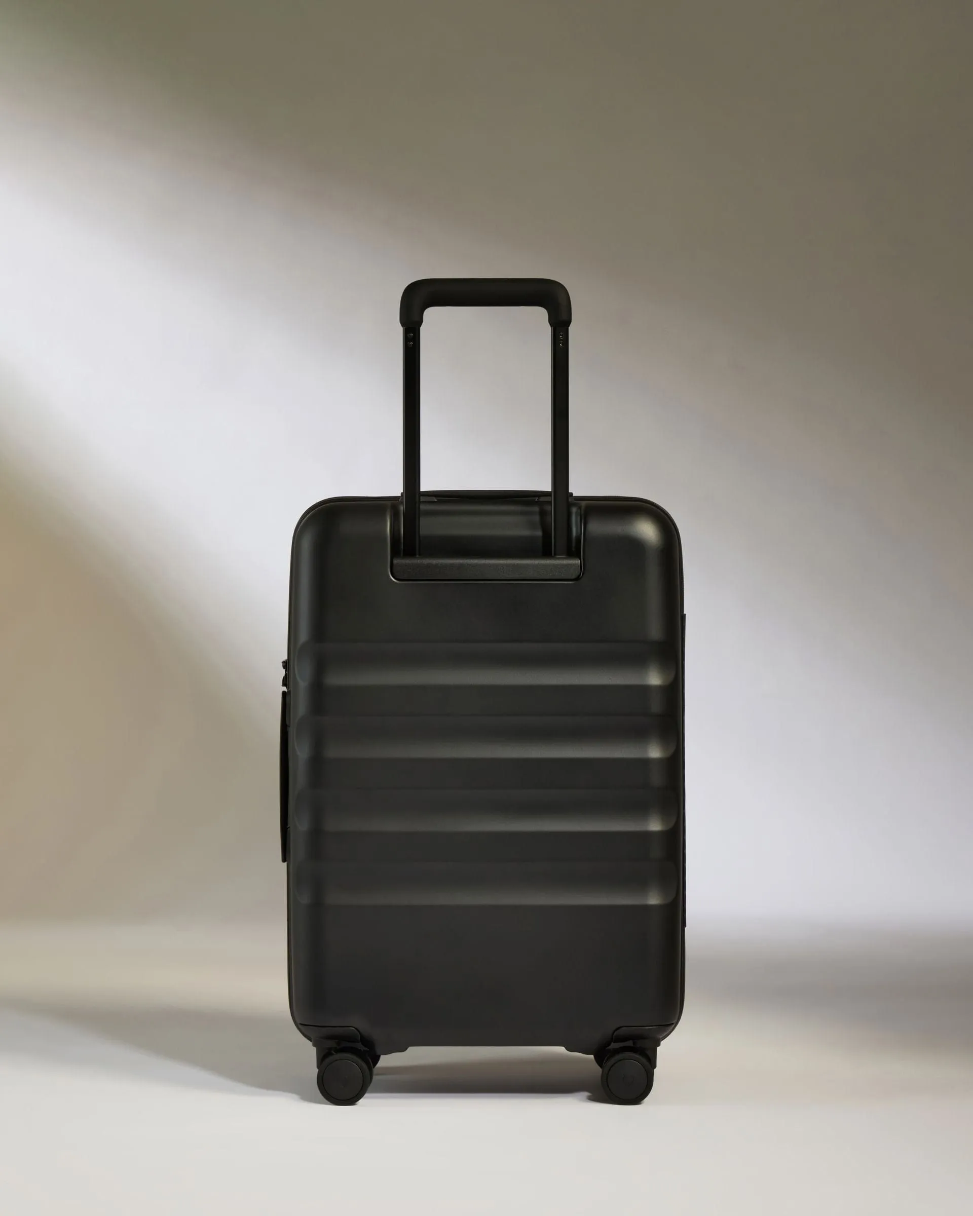 Large Cabin Suitcase in Black - Icon Stripe