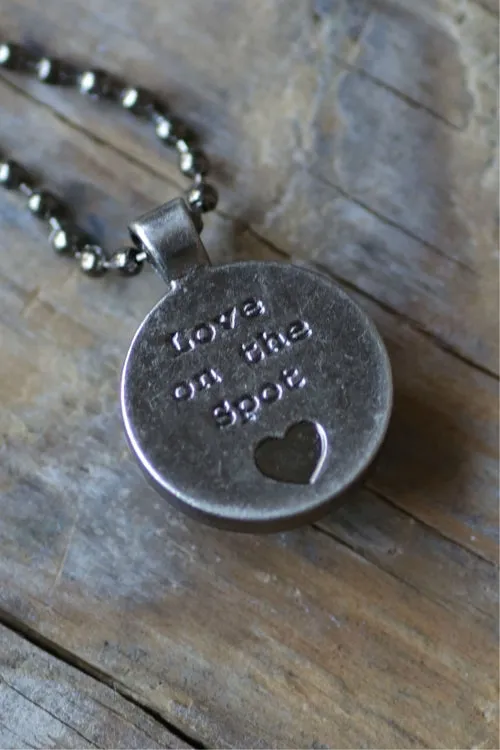 Love Belle Isle Necklace / Gun Metal