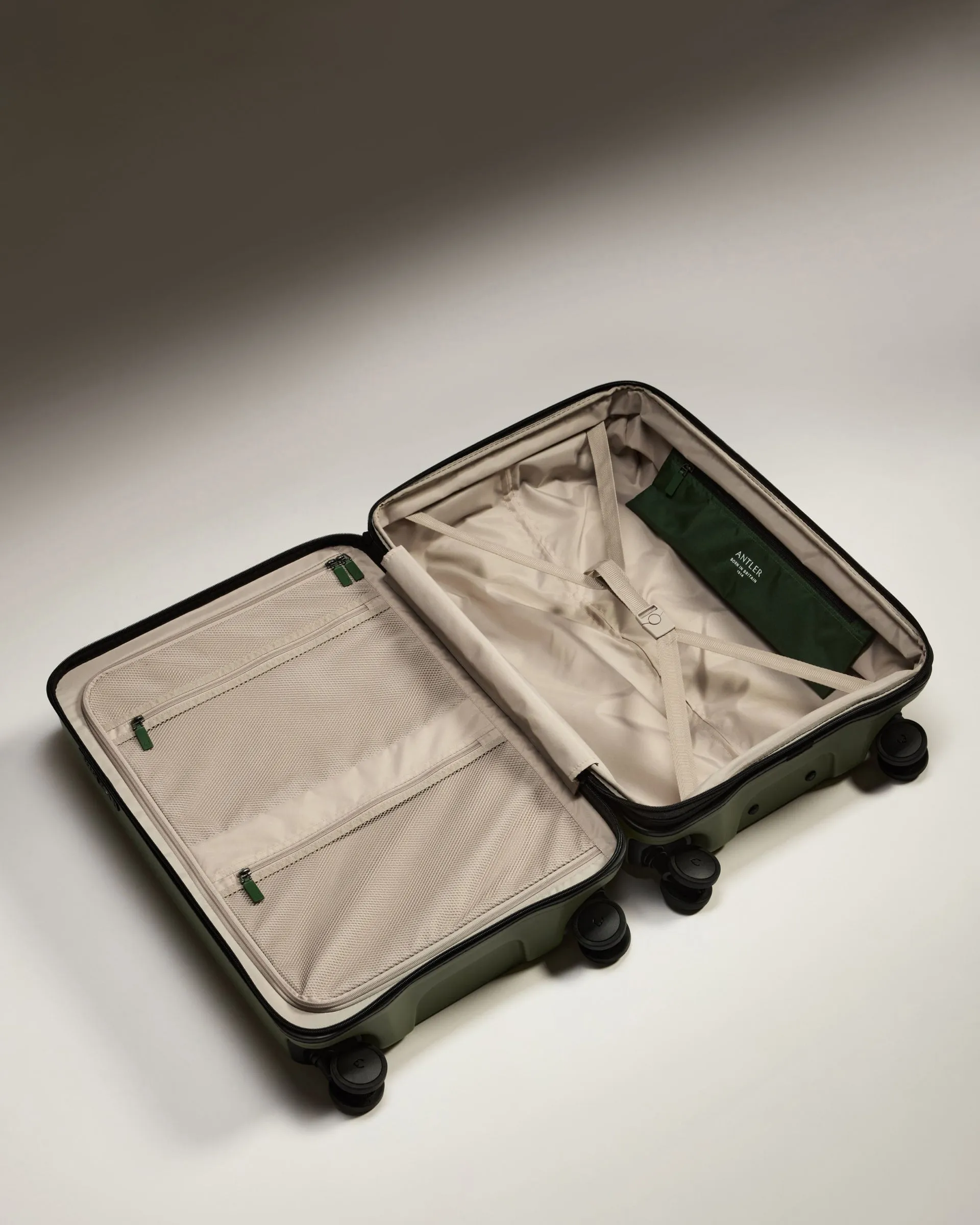 Medium Suitcase in Fern Green - Icon Stripe