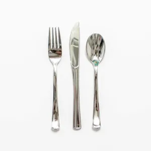 Plastic Cutlery: Shiny Silver (18 Pieces)