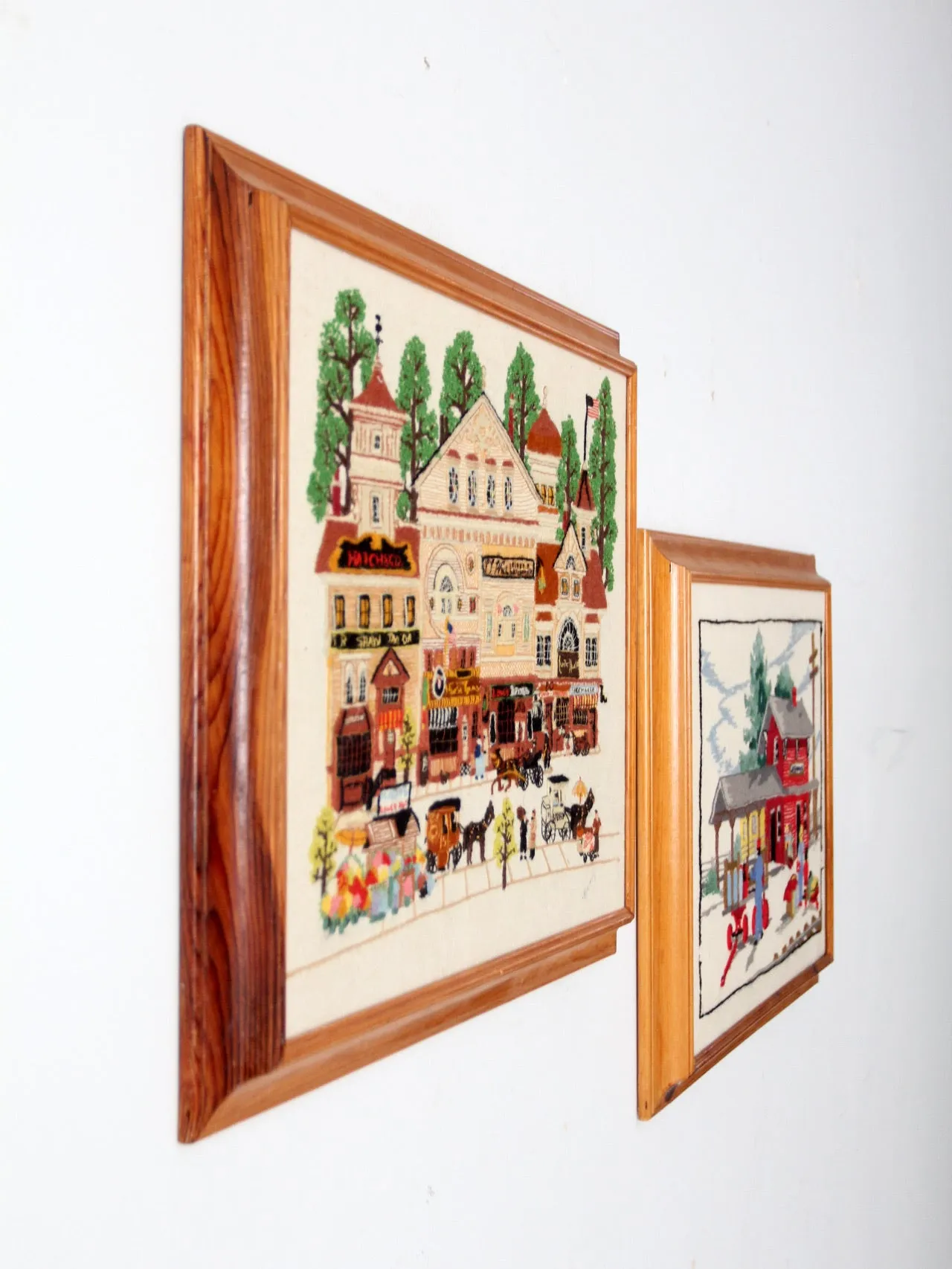 vintage framed crewel needlework art wall hangings pair