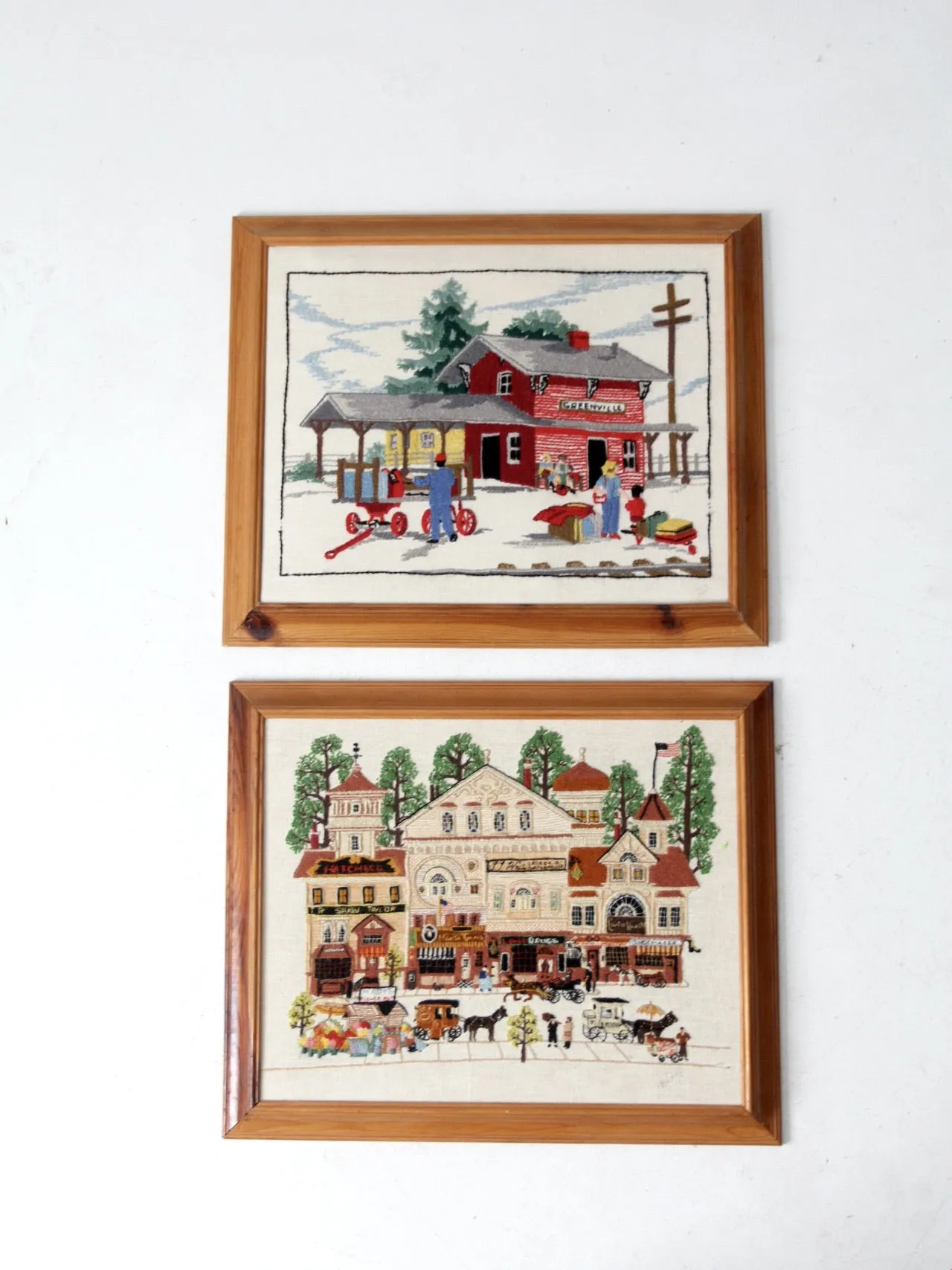 vintage framed crewel needlework art wall hangings pair