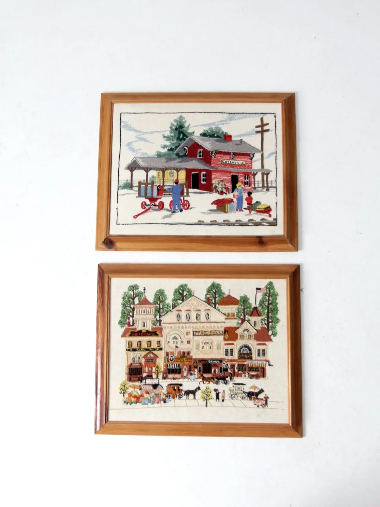 vintage framed crewel needlework art wall hangings pair